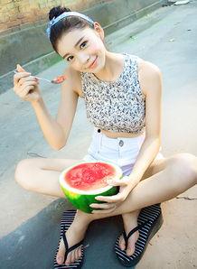 小萌妹吃瓜视频下载免费