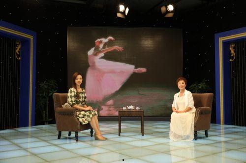 徐州舞房老板吃瓜视频,吃瓜视频引发网友热议