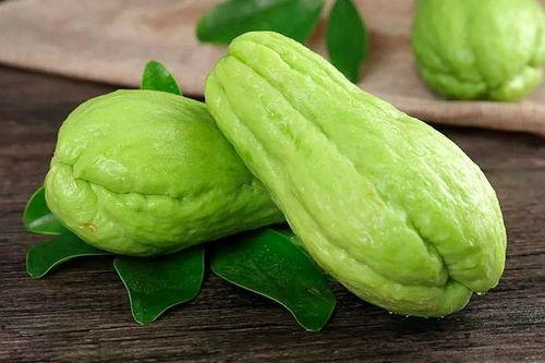 吃佛手瓜用取籽吗视频,轻松享用美味瓜果