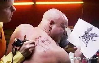 纹身哥吃瓜族视频,揭秘网红圈幕后故事